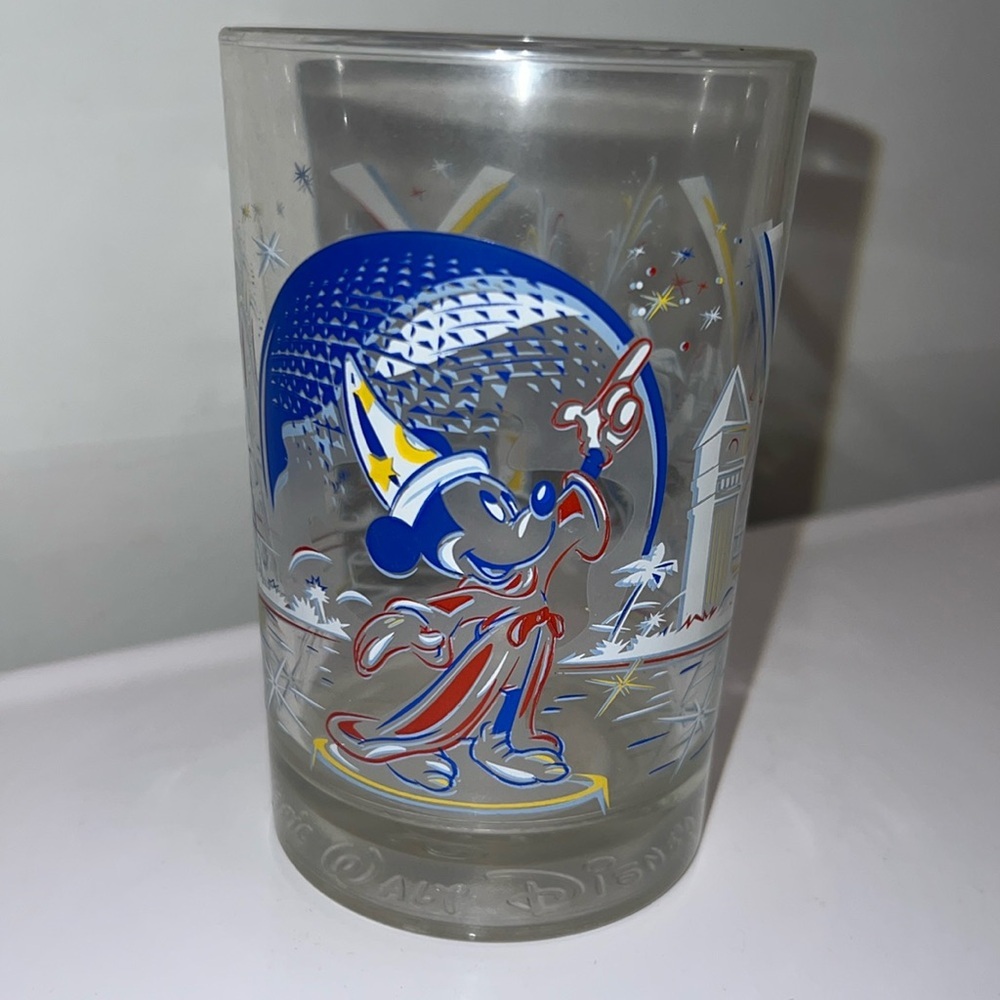 Walt Disney World 25 glass.